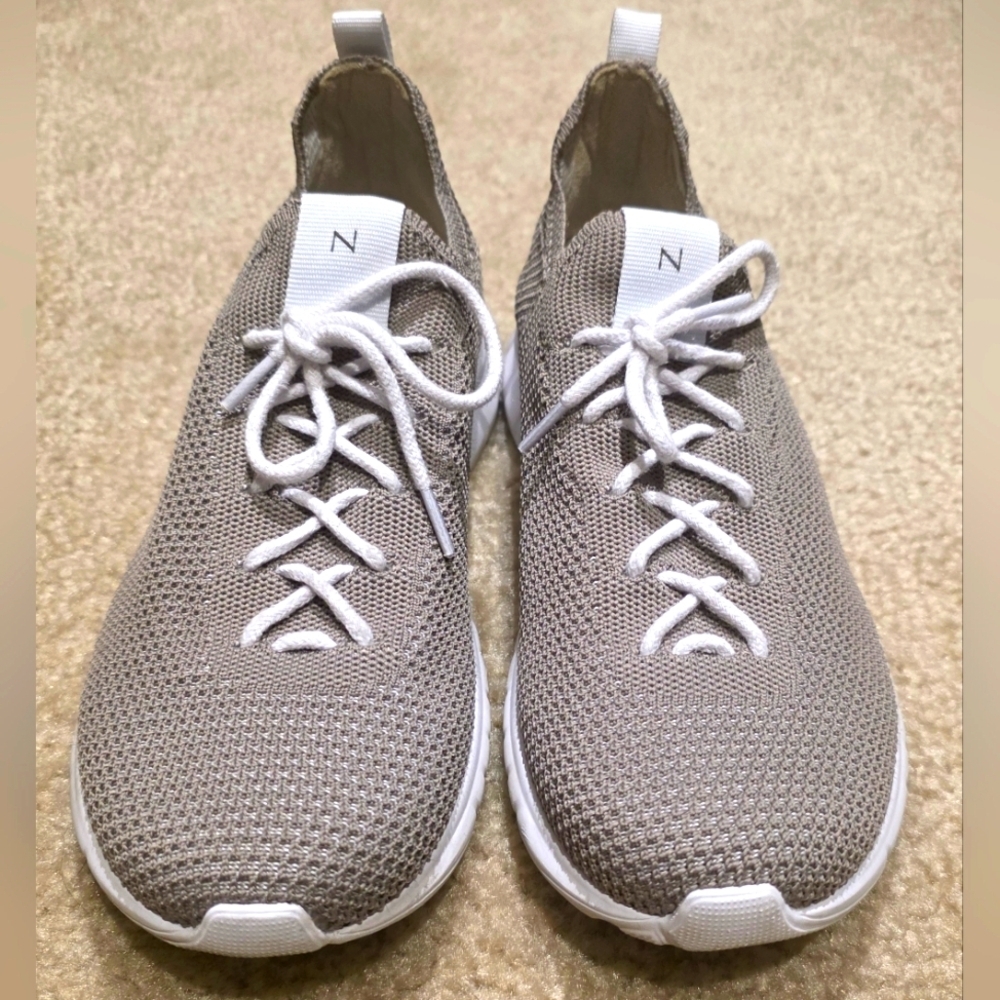 Nisolo Women's Athleisure Eco-Knit Sneaker In Grey Sz 8.5 - Picture 2 of 7